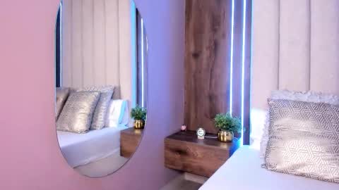 Lucy online show from 11.11.25