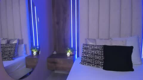 Snapshot of lucysalvatore chatting on 01.18.26 Lucy online show from 01.18.26