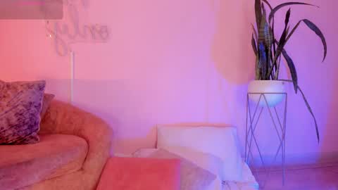 Snapshot of lucyvega4 chatting on 10.29.25 Lucy online show from 10.29.25