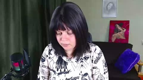 Snapshot of lucywmiller chatting on 09.26.25 Call me Lucy online show from 09.26.25