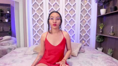 Lucy Liiu online show from 01.26.25