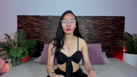 Lucy Liiu online show from 03.30.26