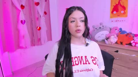 LUCYY FROM HOME  online show from 09.22.25