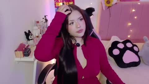 Snapshot of lucyy_peach chatting on 03.23.26 LUCYY FROM HOME online show from 03.23.26