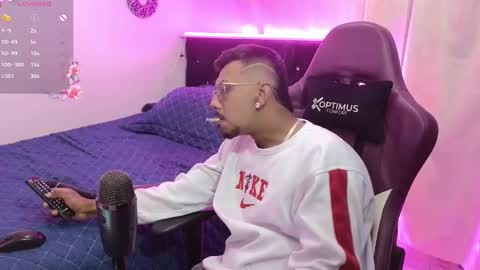 Snapshot of lufehott chatting on 12.30.24 lufehott online show from 12.30.24