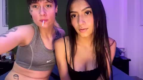 Snapshot of lugiiz05_ chatting on 11.04.25 lugiiz05_ online show from 11.04.25