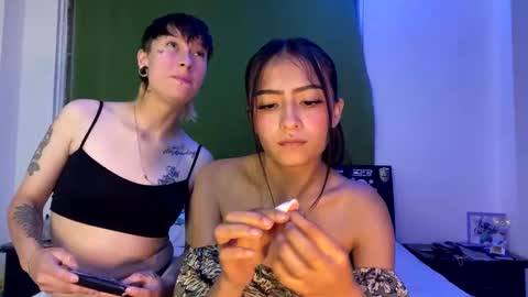 Snapshot of lugiiz05_ chatting on 11.06.25 lugiiz05_ online show from 11.06.25