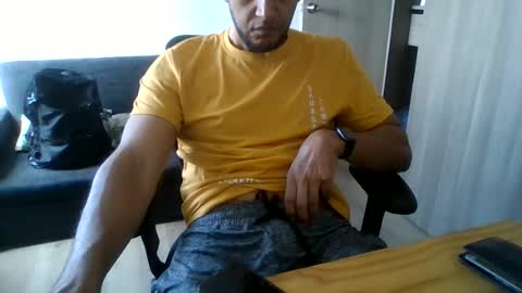 Snapshot of luhizu87871987 chatting on 06.17.26 luhizu87871987 online show from 06.17.26