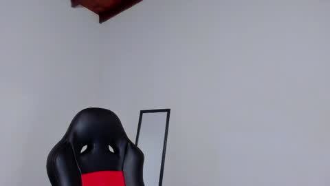 Luigi Vitale online show from 04.06.26