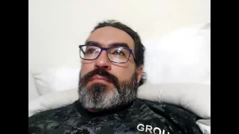 Snapshot of luis2988z chatting on 01.19.26 Hairyman online show from 01.19.26