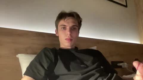 Luis online show from 11.15.25