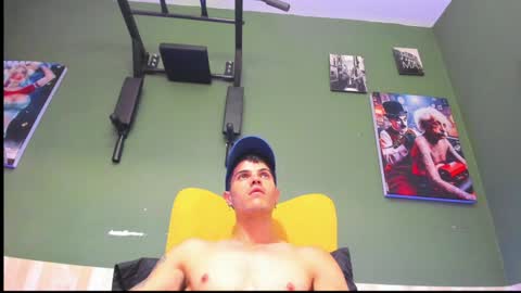 Snapshot of luis_as chatting on 01.24.25 Luis AS online show from 01.24.25