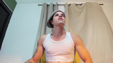 Snapshot of luis_as chatting on 02.10.25 Luis AS online show from 02.10.25