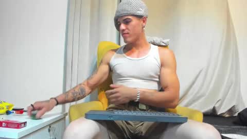 Snapshot of luis_as chatting on 02.12.25 Luis AS online show from 02.12.25