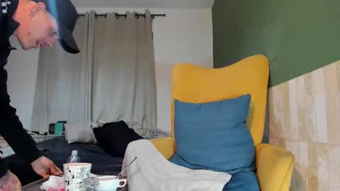 Snapshot of luis_as chatting on 02.21.25 Luis AS online show from 02.21.25