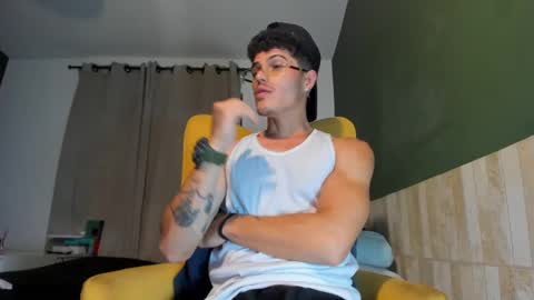 Snapshot of luis_as chatting on 02.26.25 Luis AS online show from 02.26.25