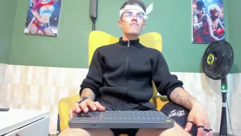 Snapshot of luis_as chatting on 03.05.25 Luis AS online show from 03.05.25