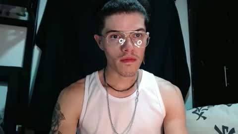 Snapshot of luis_as chatting on 10.24.25 Luis AS online show from 10.24.25