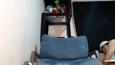 Snapshot of luis_as chatting on 11.03.25 Luis AS online show from 11.03.25