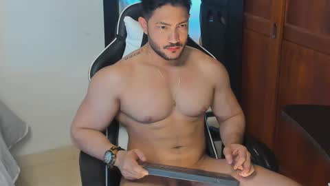 Snapshot of luis_baptista chatting on 09.28.25 luis_baptista online show from 09.28.25