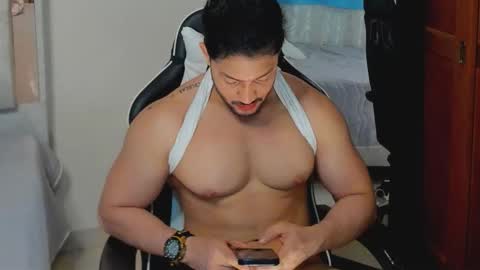 Snapshot of luis_baptista chatting on 10.15.25 luis_baptista online show from 10.15.25