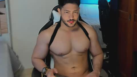 Snapshot of luis_baptista chatting on 10.19.25 luis_baptista online show from 10.19.25