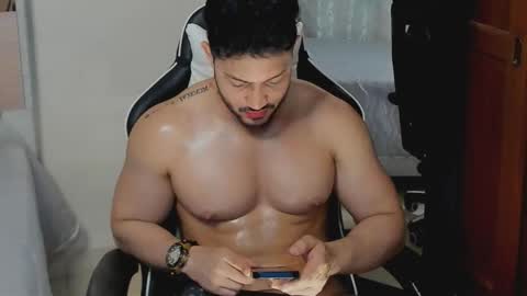 Snapshot of luis_baptista chatting on 10.21.25 luis_baptista online show from 10.21.25