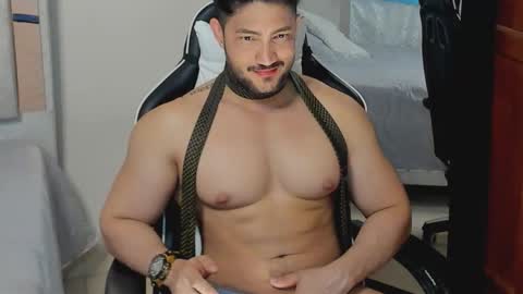 Snapshot of luis_baptista chatting on 10.24.25 luis_baptista online show from 10.24.25