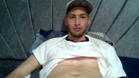 Snapshot of luis_vergon__ chatting on 08.01.26 luis_vergon__ online show from 08.01.26