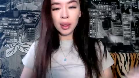 Snapshot of luisa_domina chatting on 06.22.26 luisa lovedom online show from 06.22.26