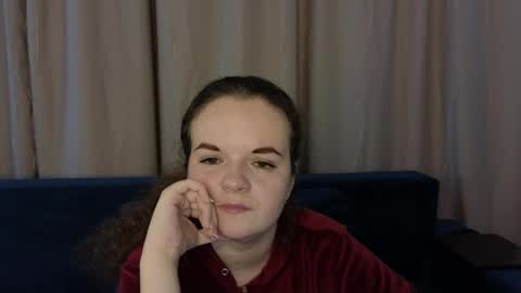 Snapshot of luisa_rosee chatting on 02.12.25 Luisa Rosee online show from 02.12.25