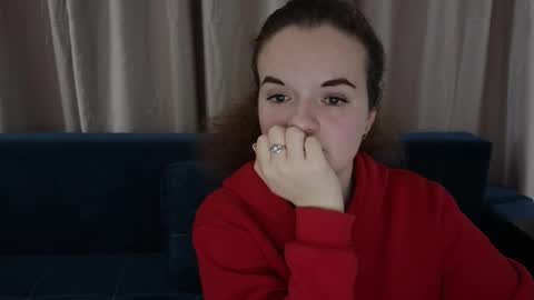 Snapshot of luisa_rosee chatting on 02.14.25 Luisa Rosee online show from 02.14.25