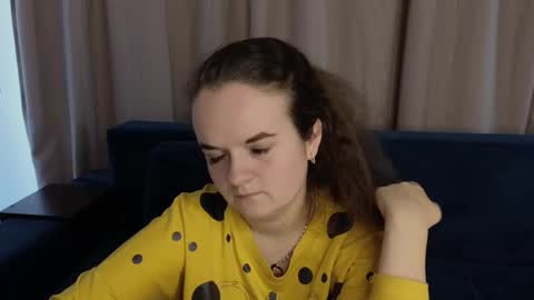 Snapshot of luisa_rosee chatting on 02.18.25 Luisa Rosee online show from 02.18.25