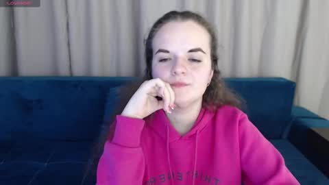 Snapshot of luisa_rosee chatting on 02.24.25 Luisa Rosee online show from 02.24.25