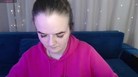 Snapshot of luisa_rosee chatting on 02.25.25 Luisa Rosee online show from 02.25.25