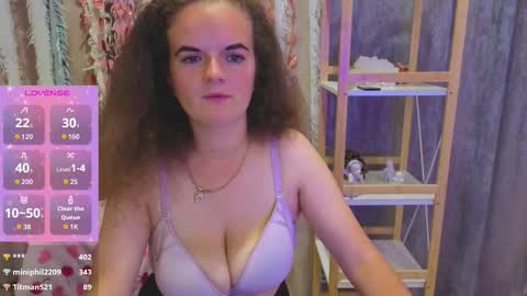 Snapshot of luisa_rosee chatting on 09.09.25 Luisa Rosee online show from 09.09.25