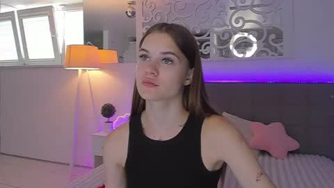 Snapshot of luisaclover chatting on 07.11.26 LuisaClover online show from 07.11.26