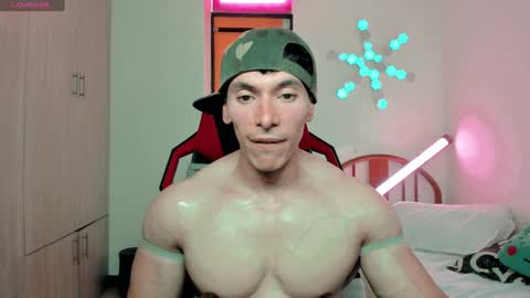 Snapshot of luisfernikesportboy chatting on 12.30.24 Luis Fer PVT IS OPEN online show from 12.30.24