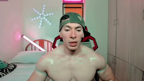 Snapshot of luisfernikesportboy chatting on 01.06.25 Luis Fer PVT IS OPEN online show from 01.06.25