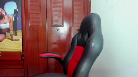 Snapshot of luissa_s1 chatting on 12.10.24 Luissa online show from 12.10.24