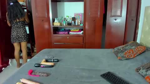 Snapshot of luissa_s1 chatting on 01.05.25 Luissa online show from 01.05.25