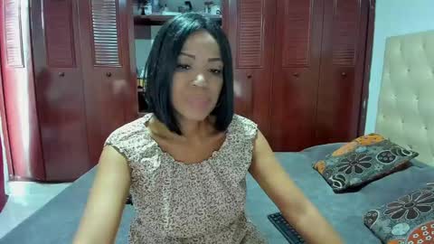 Snapshot of luissa_s1 chatting on 01.30.25 Luissa online show from 01.30.25