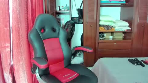 Snapshot of luissa_s1 chatting on 03.09.25 Luissa online show from 03.09.25