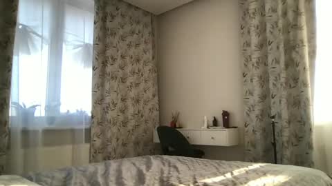 luiva13 online show from 02.04.25