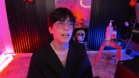 Snapshot of luixdust1 chatting on 10.17.25 luixdust1 online show from 10.17.25