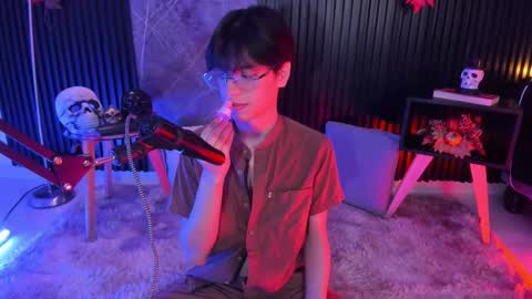 Snapshot of luixdust1 chatting on 10.21.25 luixdust1 online show from 10.21.25