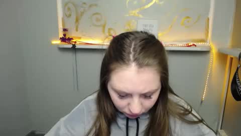 Luiza online show from 02.23.25