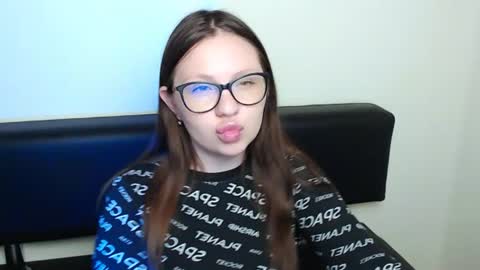 Luiza online show from 06.10.26