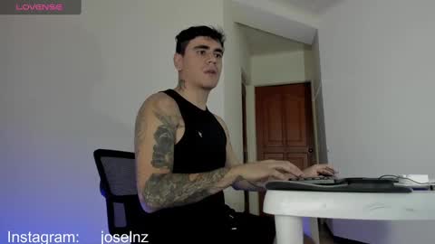 Snapshot of luka_castlehot chatting on 01.04.25 Luka Castle online show from 01.04.25