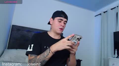 Snapshot of luka_castlehot chatting on 10.16.25 Luka Castle online show from 10.16.25